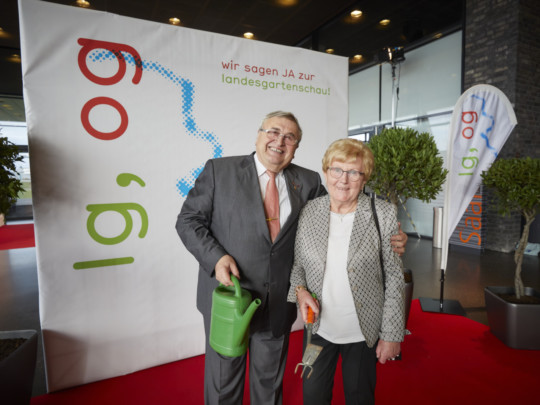 Zahlreiche Personen sagen mit ihrem Foto JA zur Landesgartenschaubewerbung. Foto: Michael Bode Fotoaktion zur Landesgartenschaubewerbung Offenburgs